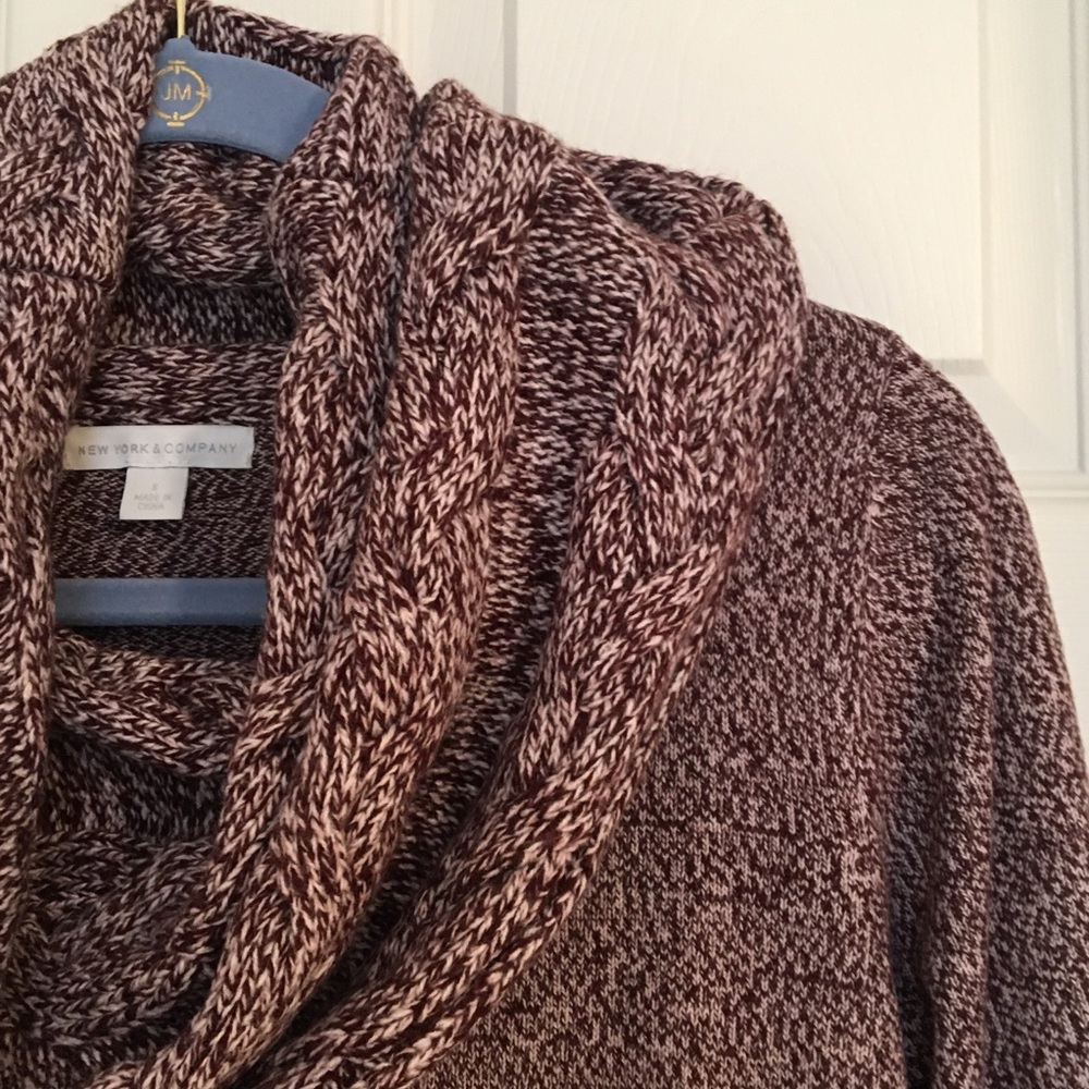 Burgundy 3/4 sleeve cowl neck sweater - Picture 2 of 4